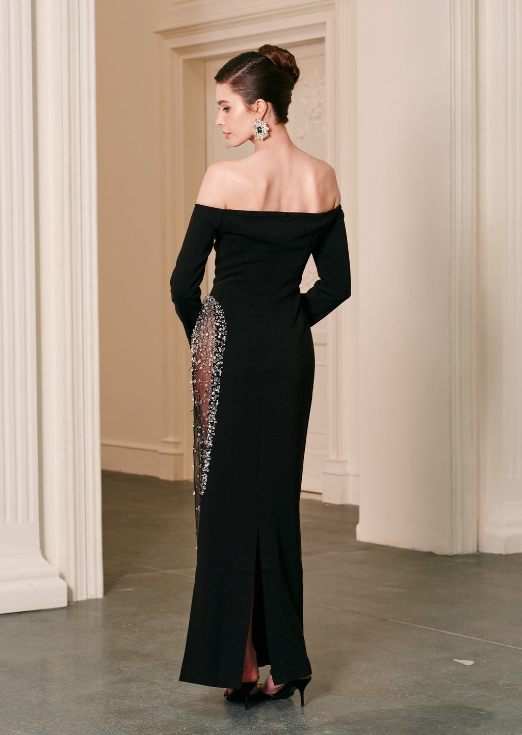 Jean Off Shoulder Velvet Maxi Dress In Black