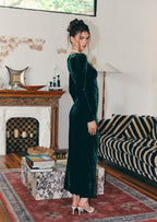 Long Sleeved Gathers  Maxi Dress In Dark Green