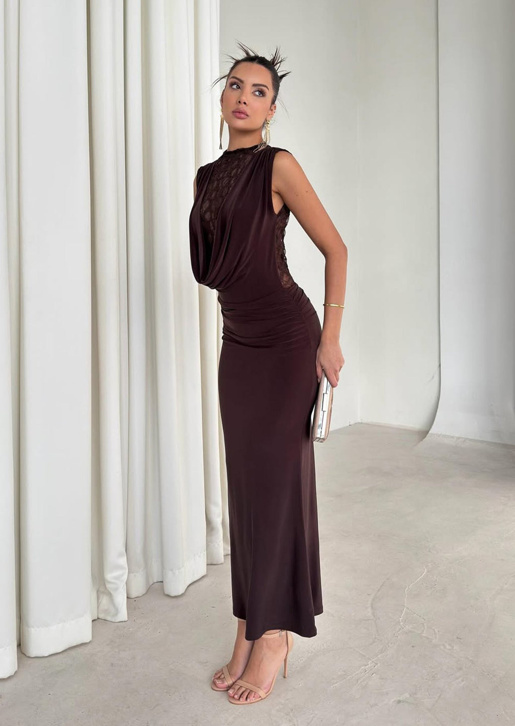 Sleeveless Lace Bodice Ruched Maxi Dress