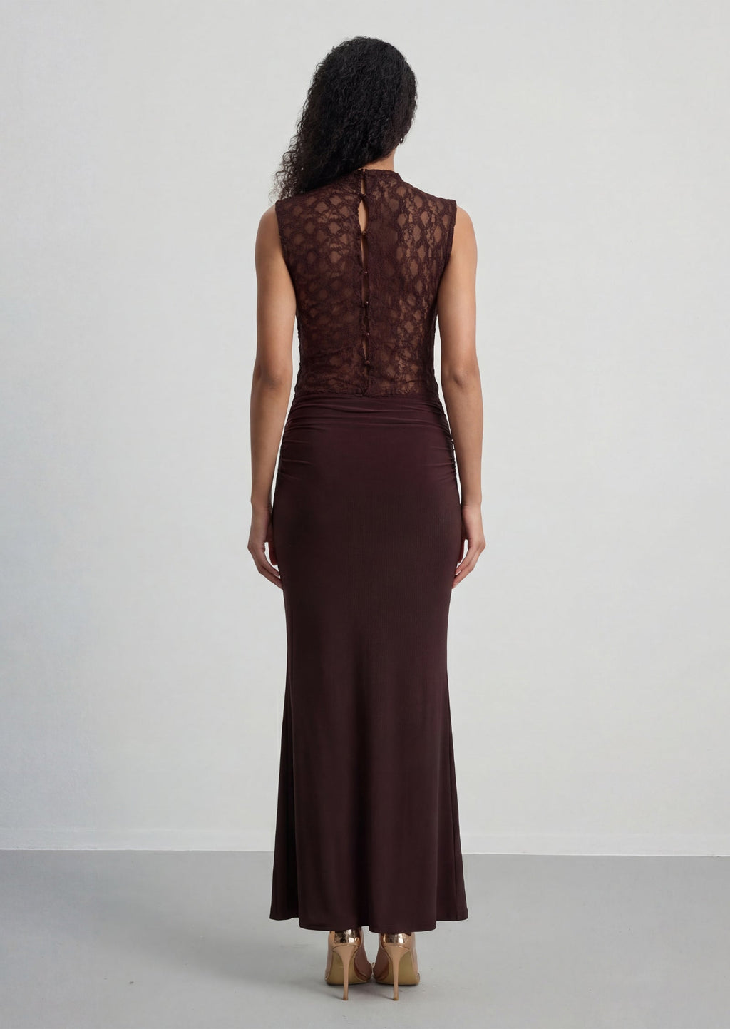 Sleeveless Lace Bodice Ruched Maxi Dress