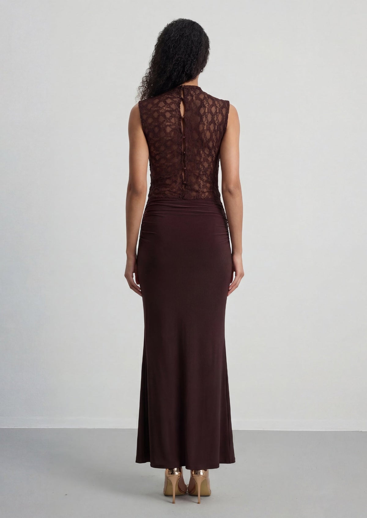 Sleeveless Lace Bodice Ruched Maxi Dress