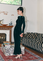 Long Sleeved Gathers  Maxi Dress In Dark Green