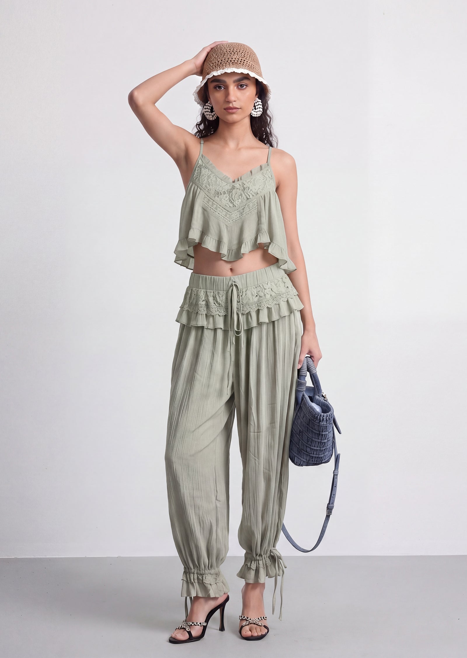 Alyssia Tank Top & Pants Set In Light Green