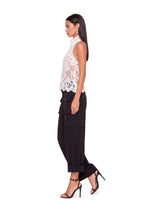 Ichtaca Lace Sleeveless Halter Top
