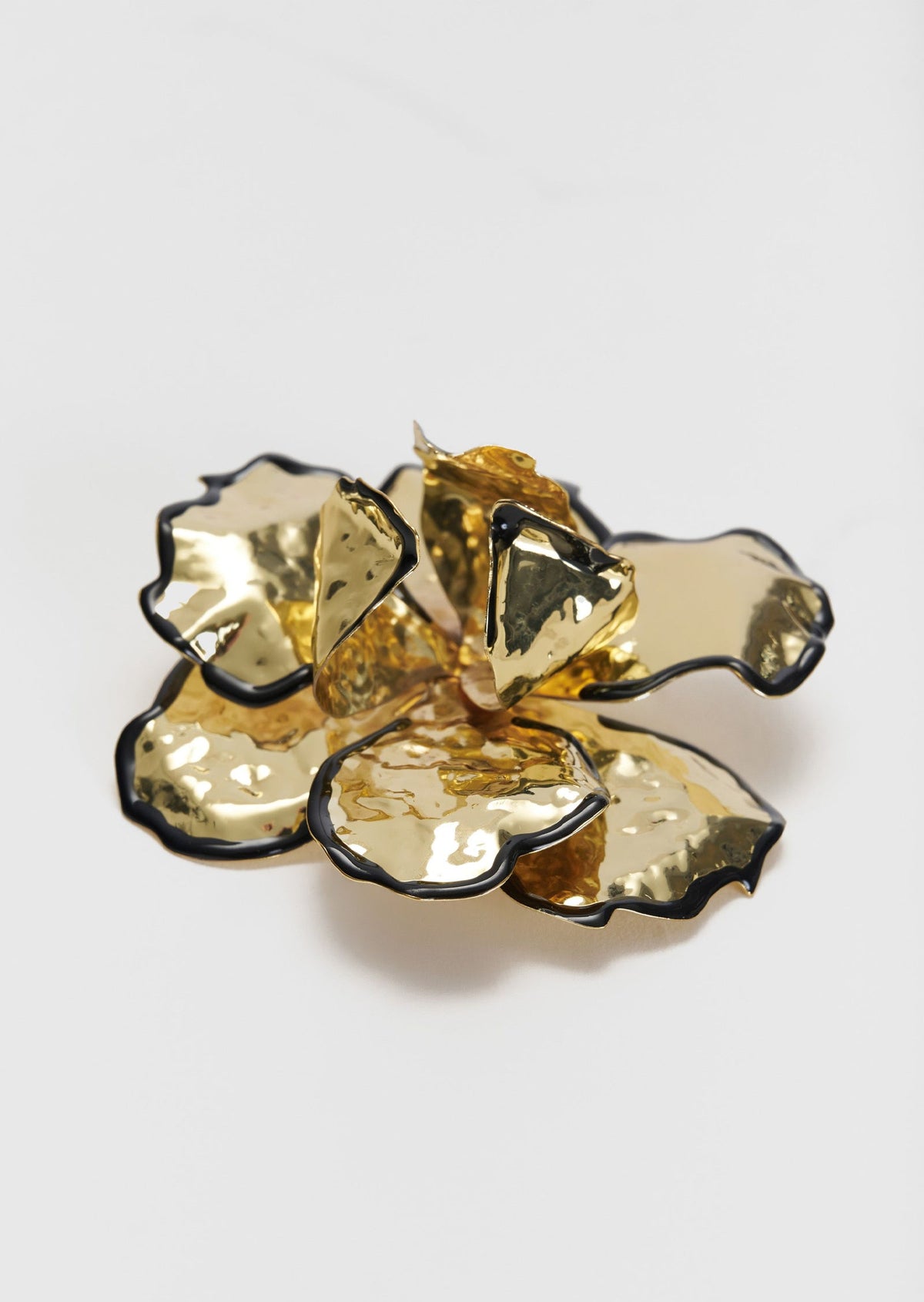 Siara Flower-Shaped Earrings
