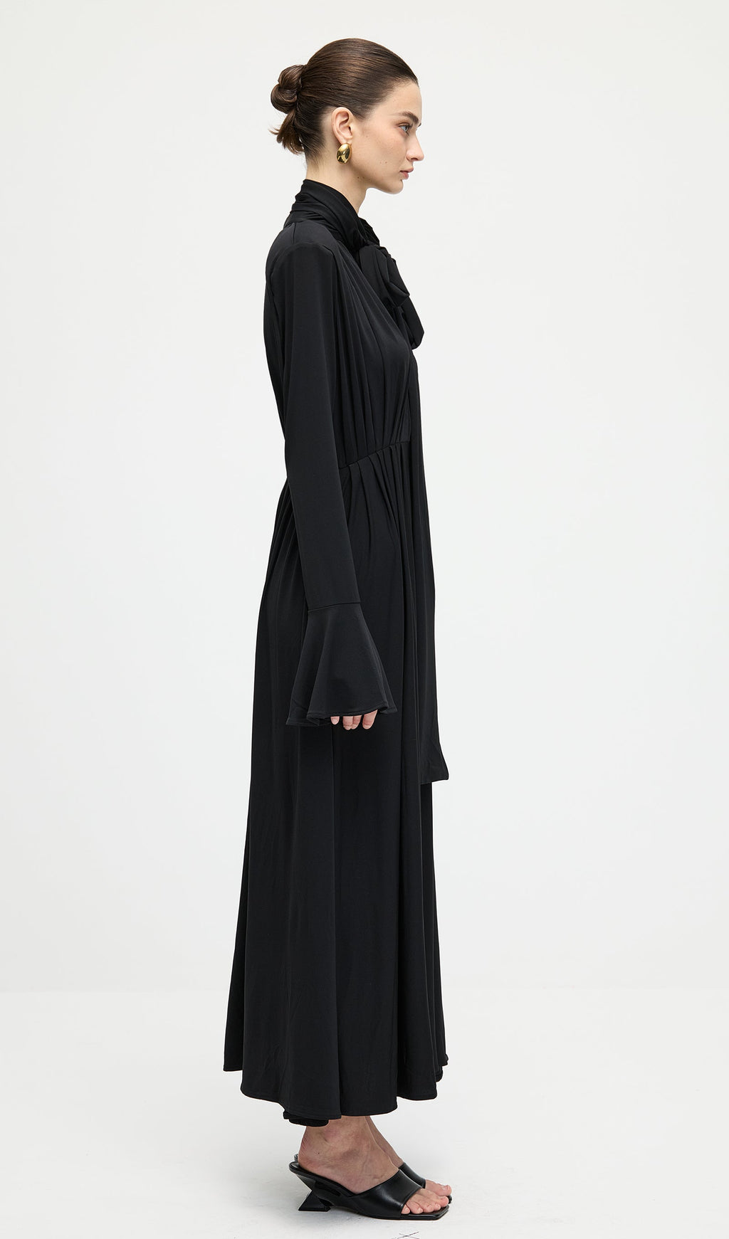 Flower V-Neck Pleated Slit Maxi Dress In Black
