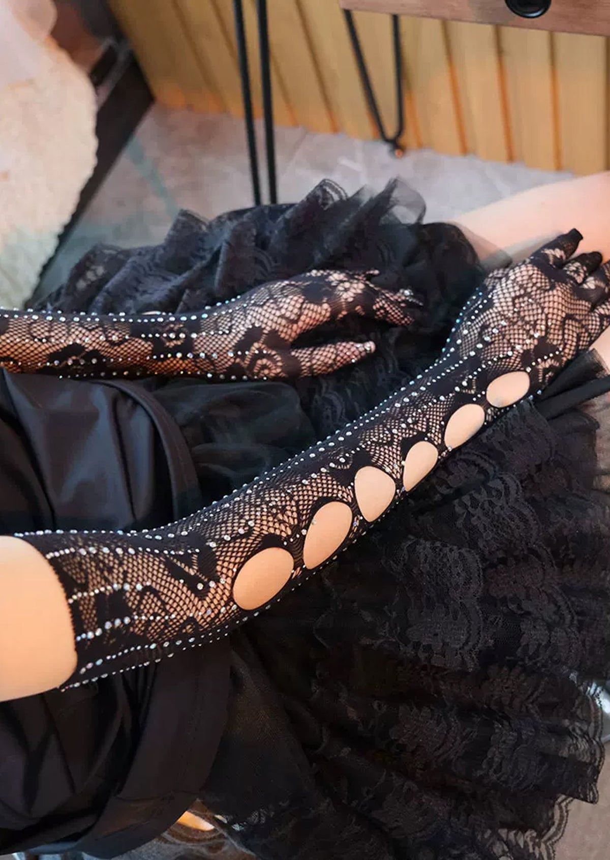 Edel Lace Gloves