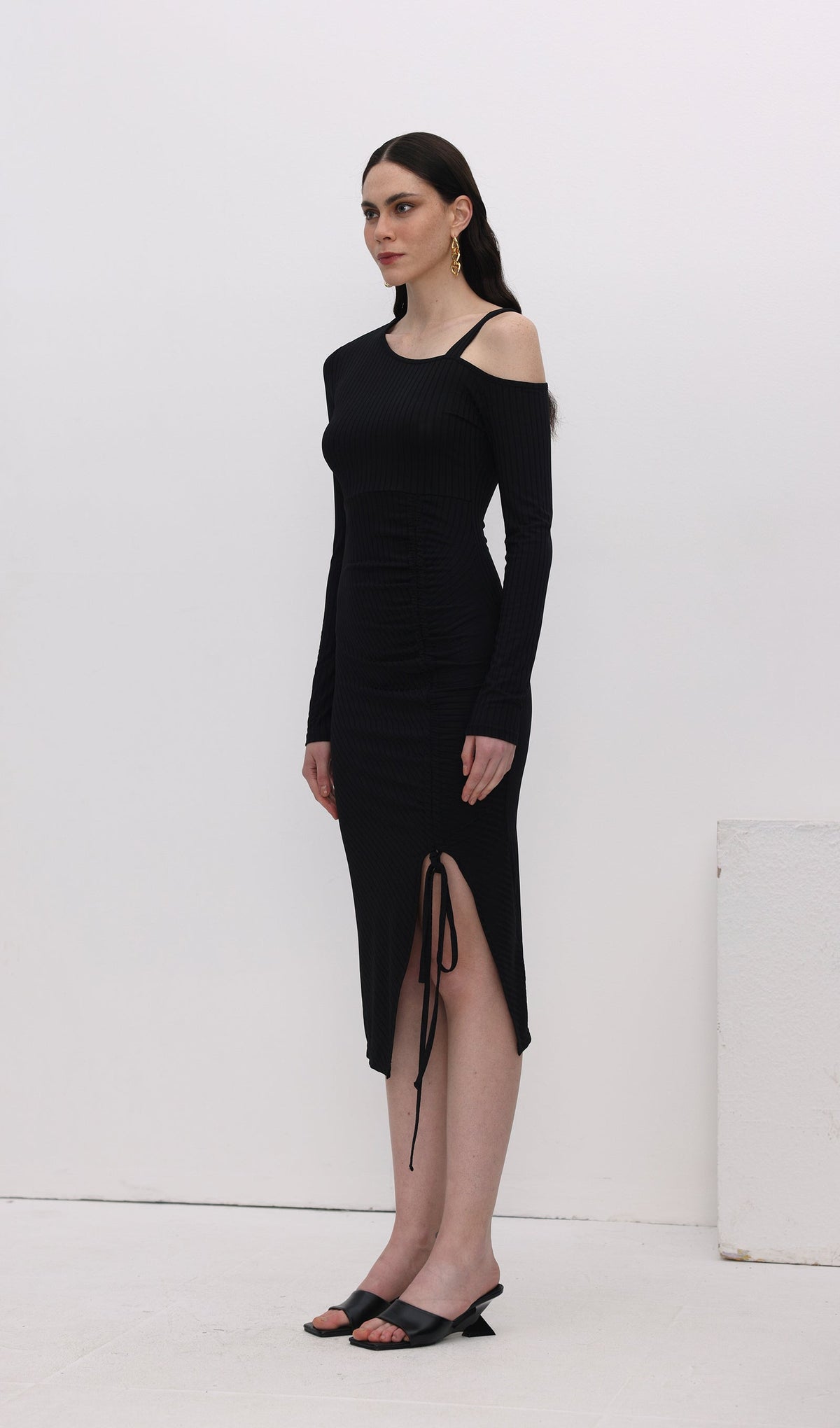 Solid Pleats Split Midi Dress