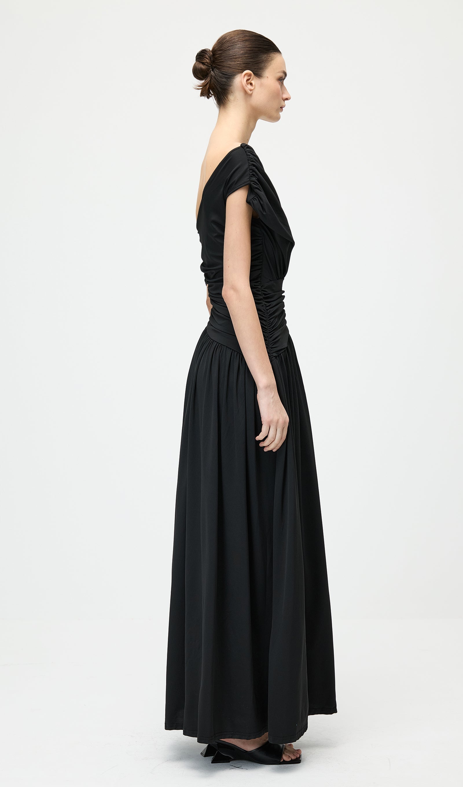 Black Off Shoulder Pleated Maxi Dress