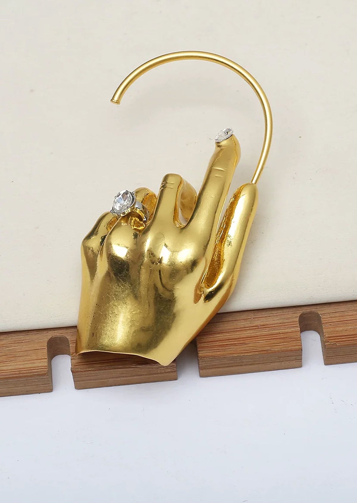 Edana Palm Inlaid Ear Cuff