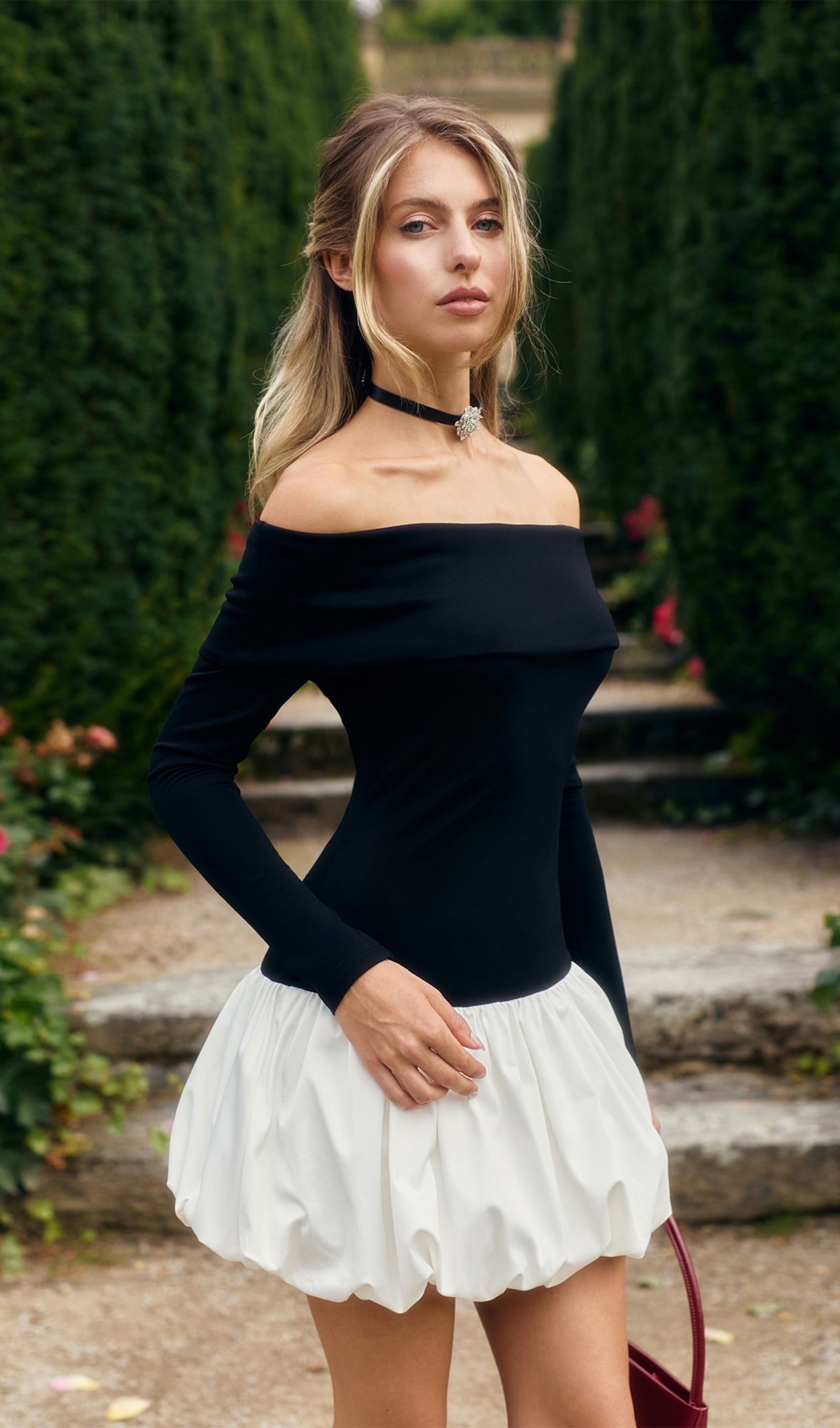 Open Shoulders Balloon Mini Dress-White