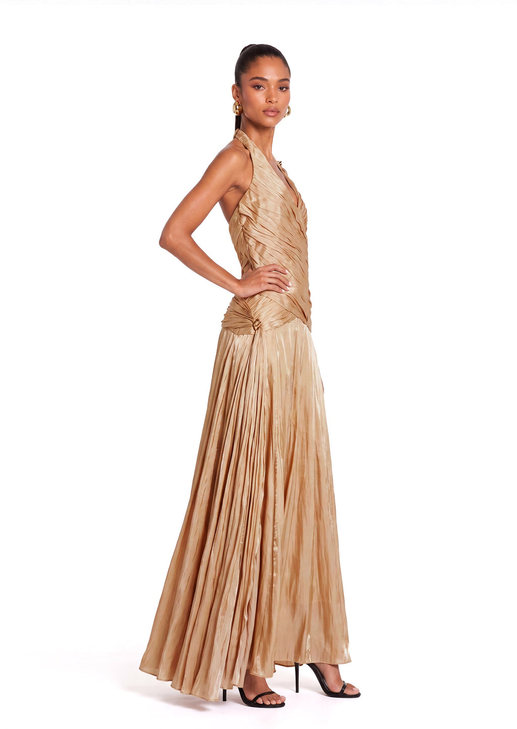 Waldo Halter Neck Maxi Dress In Champagne