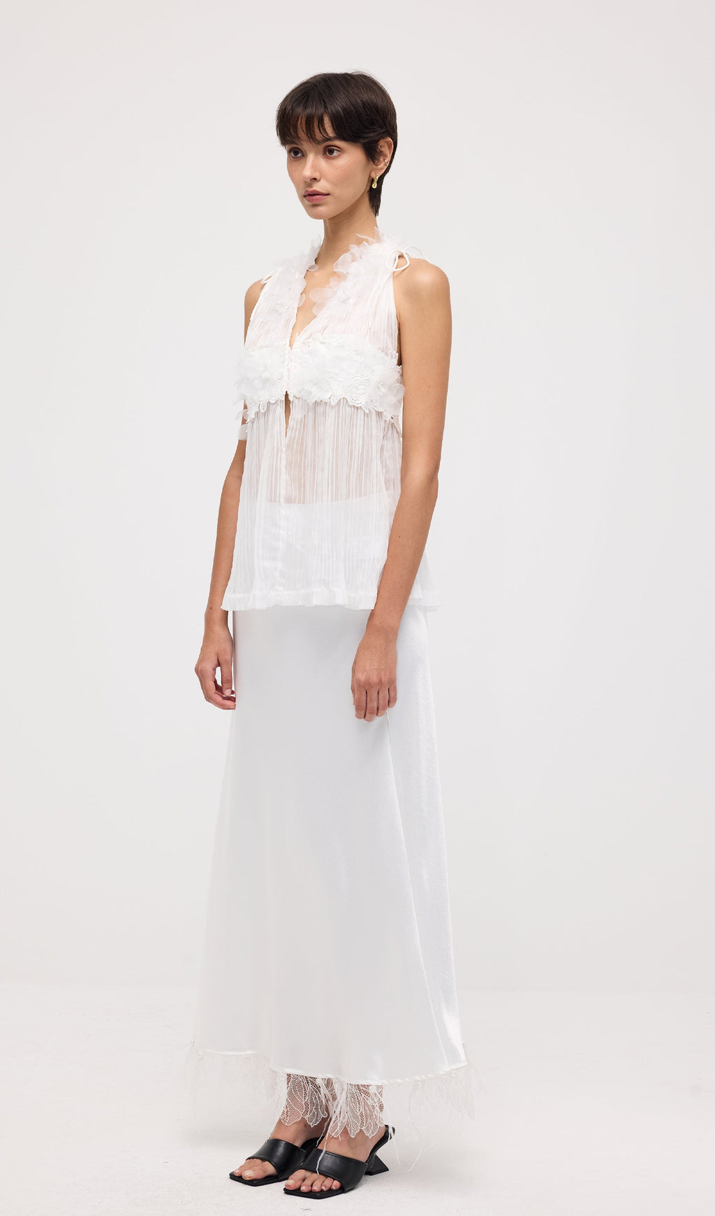Sleeveless Pleated Embroidered Top