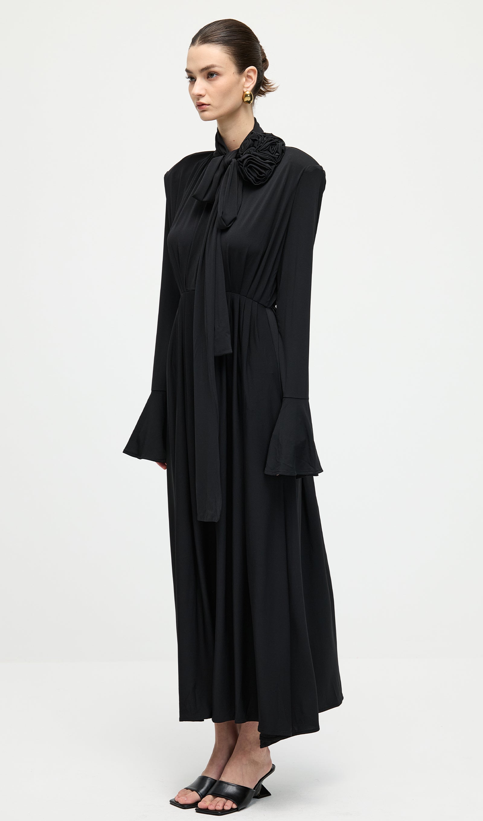 Flower V-Neck Pleated Slit Maxi Dress In Black