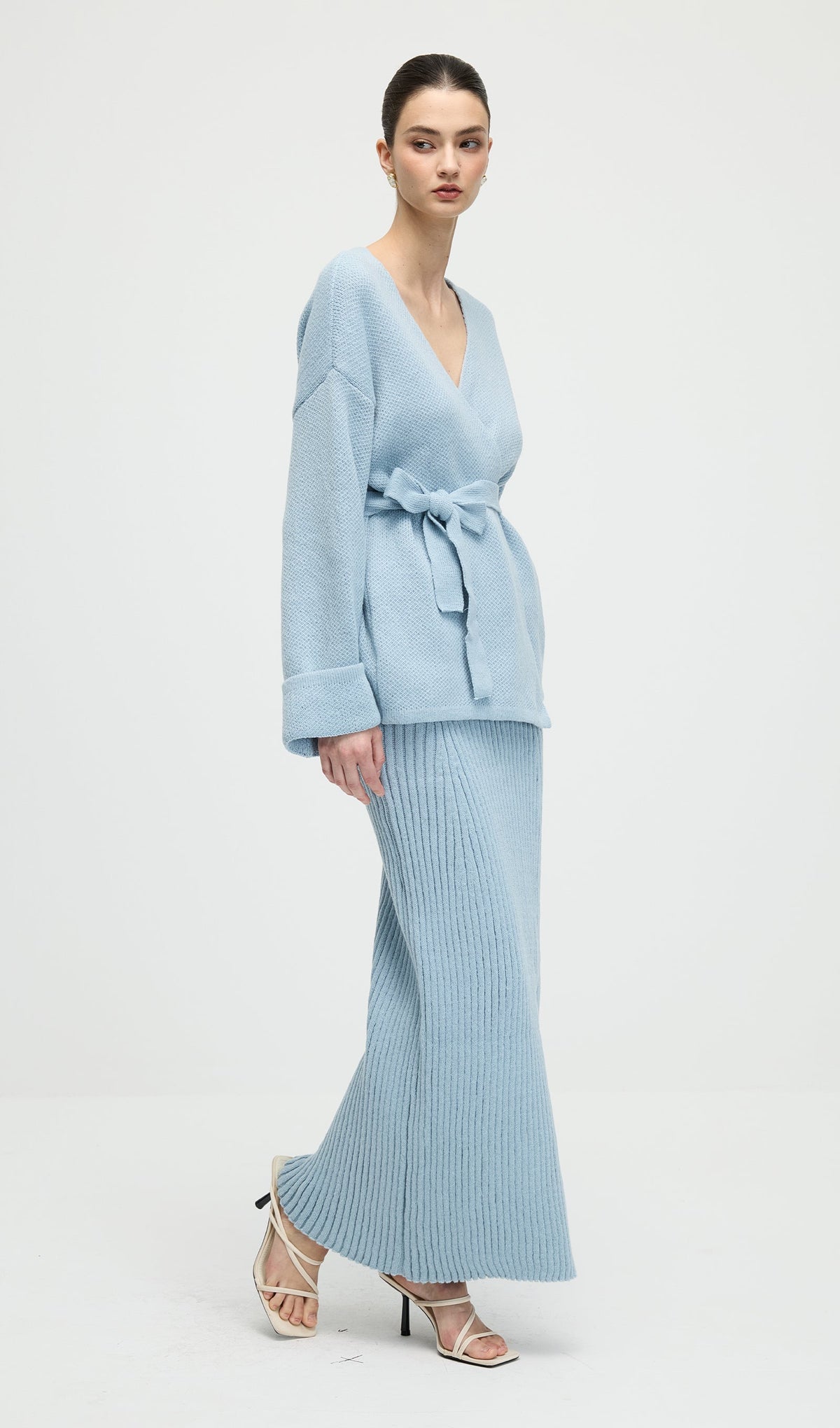 V Neck Waist Tie Knitted Top & Skirt Set