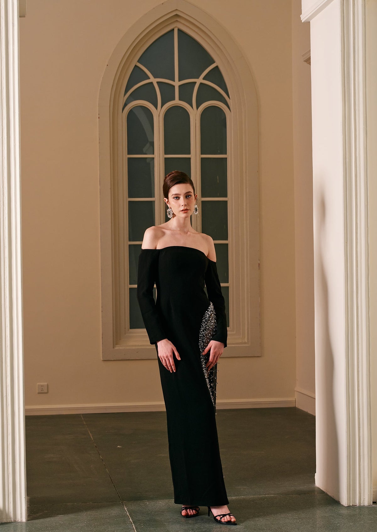 Jean Off Shoulder Velvet Maxi Dress In Black