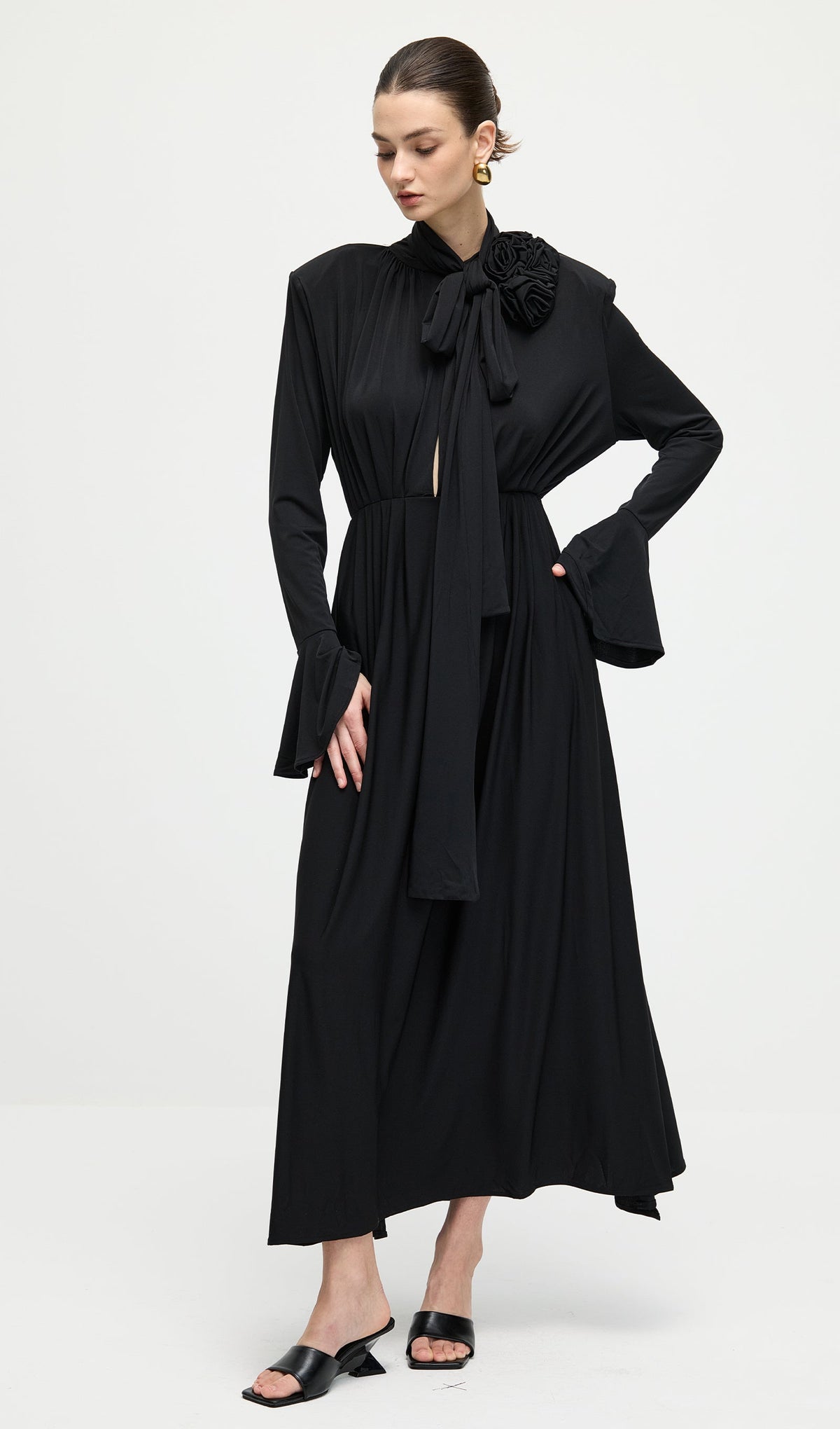 Flower V-Neck Pleated Slit Maxi Dress In Black