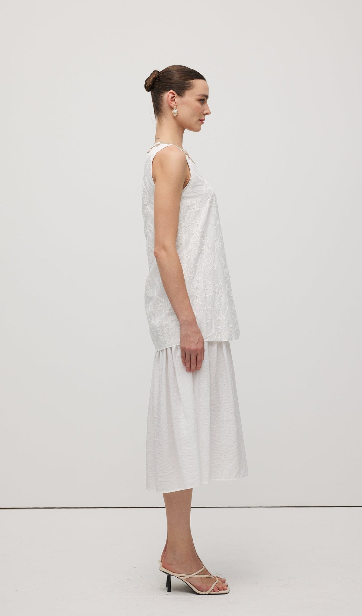 Round Neck With Shell Midi Dress