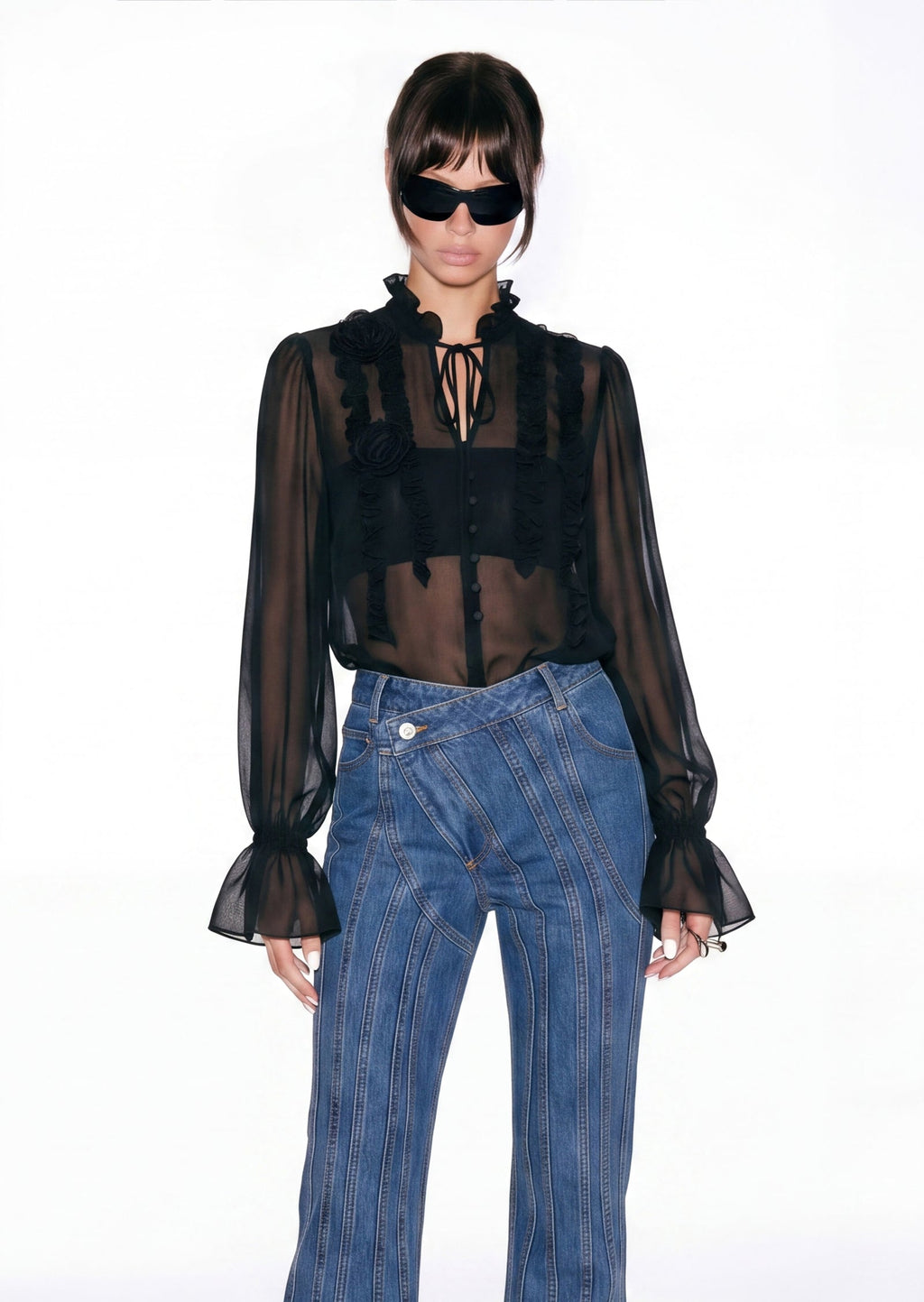 Jadey Sheer Top In Black