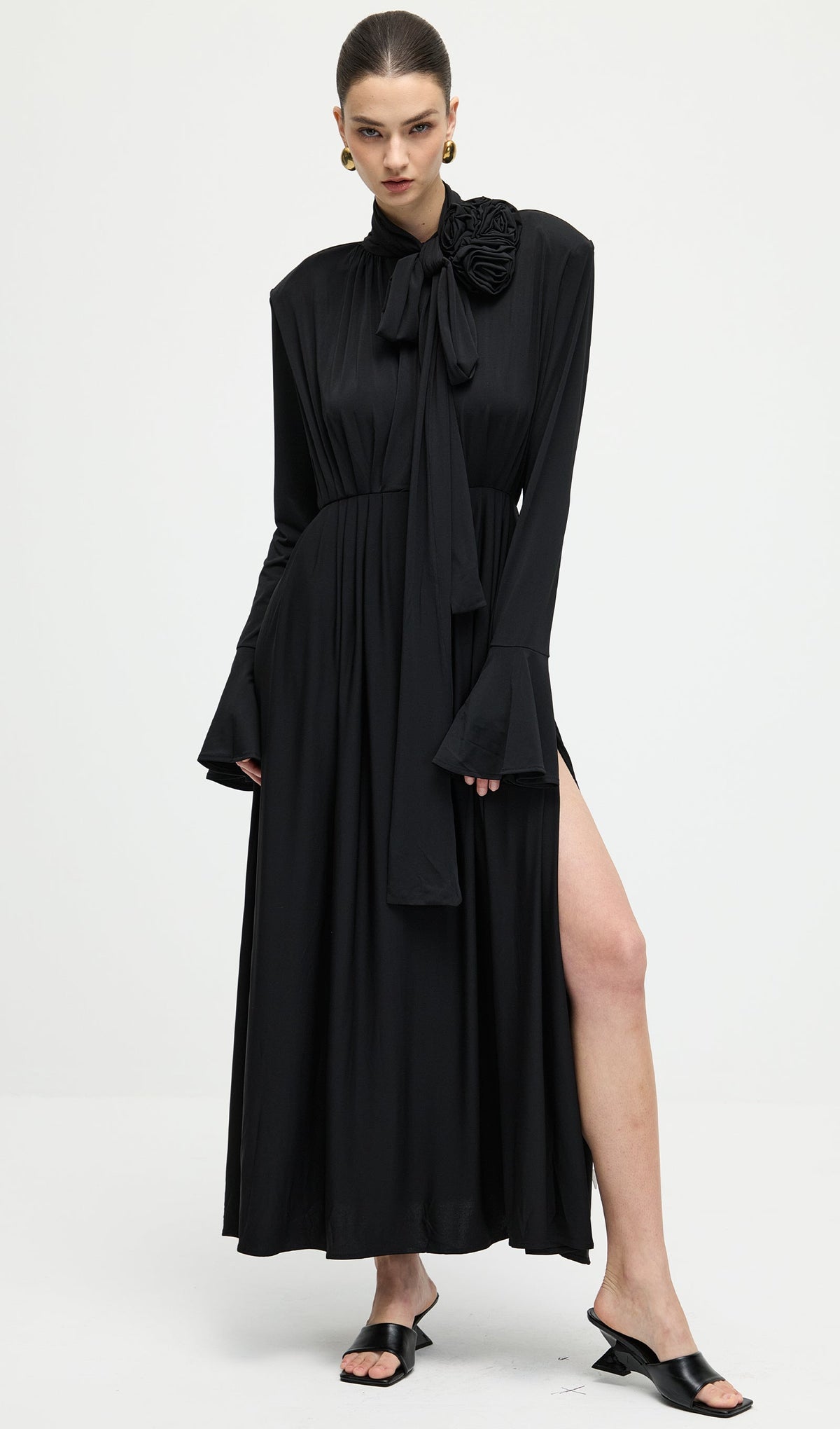 Flower V-Neck Pleated Slit Maxi Dress In Black